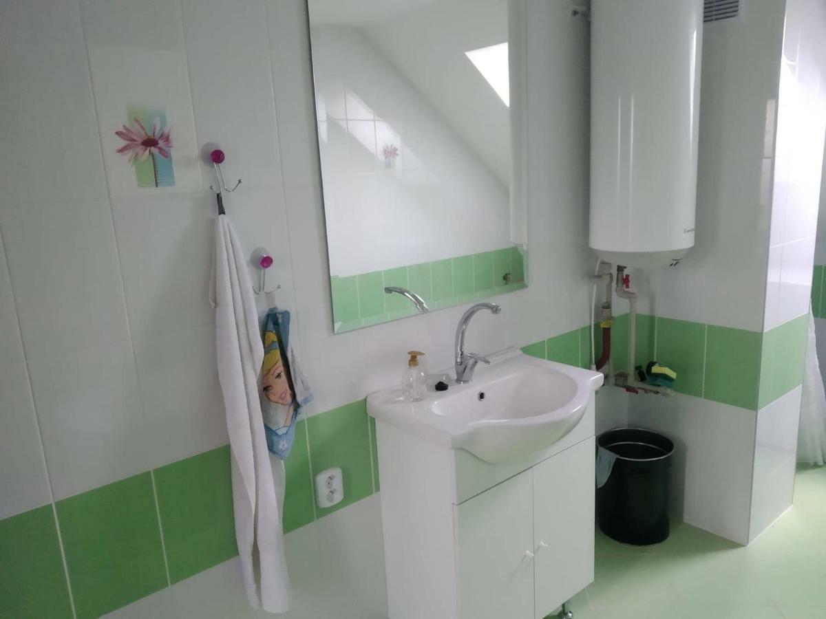 Apartman Gabika Na Zahori Apartment Малацки Екстериор снимка